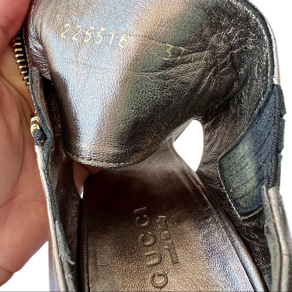 Gucci Sandals - Metallic - Size 7.5 - Picture 5 of 9